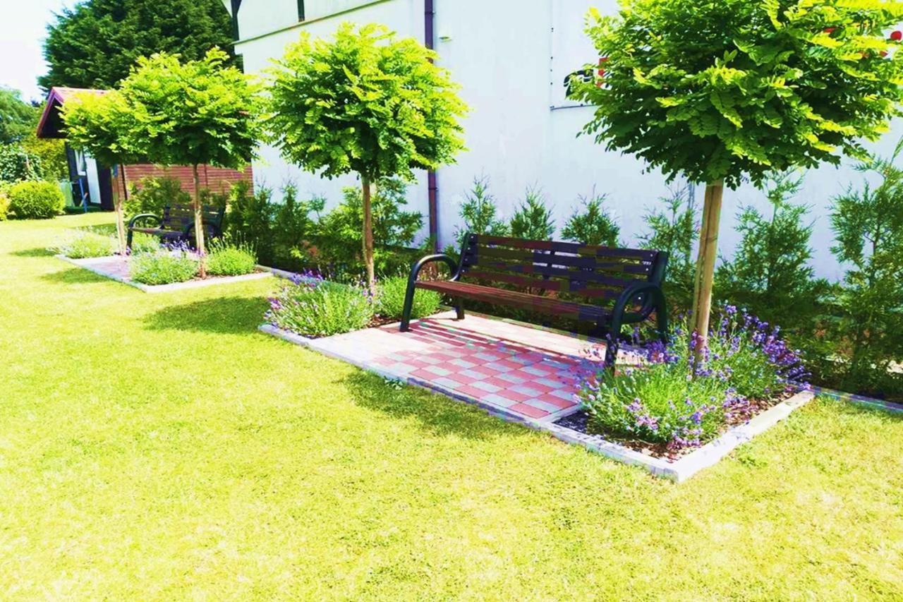 Michalek W Rowach Bed & Breakfast Rowy  Bagian luar foto