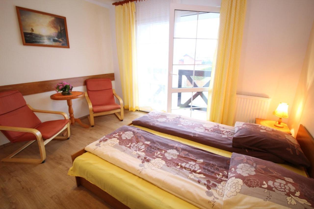 Michalek W Rowach Bed & Breakfast Rowy  Bagian luar foto
